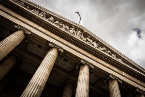Représentation d'un avocat postulant