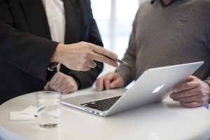 La conformité juridique en entreprise : pourquoi consulter un avocat ?