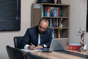 Les clés pour réussir la cession de votre entreprise avec un avocat